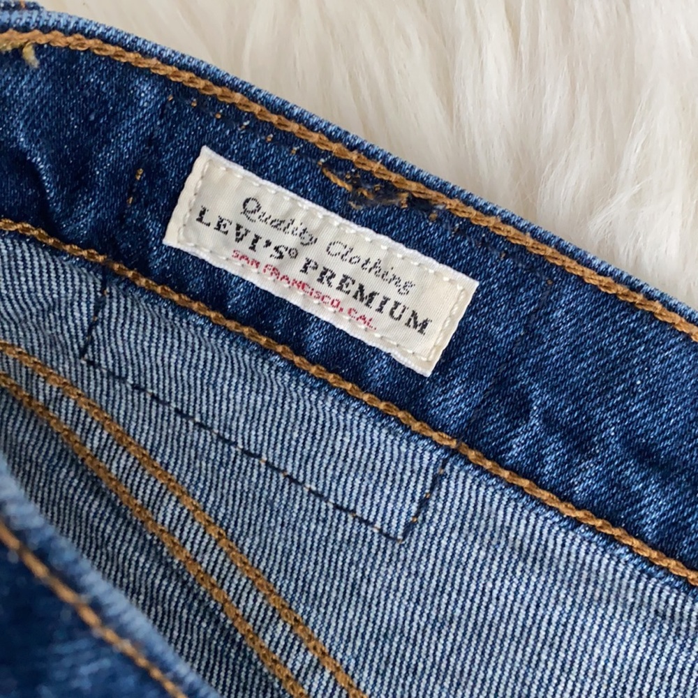 Levi’s ribcage shorts ☀️ - Picture 5 of 7